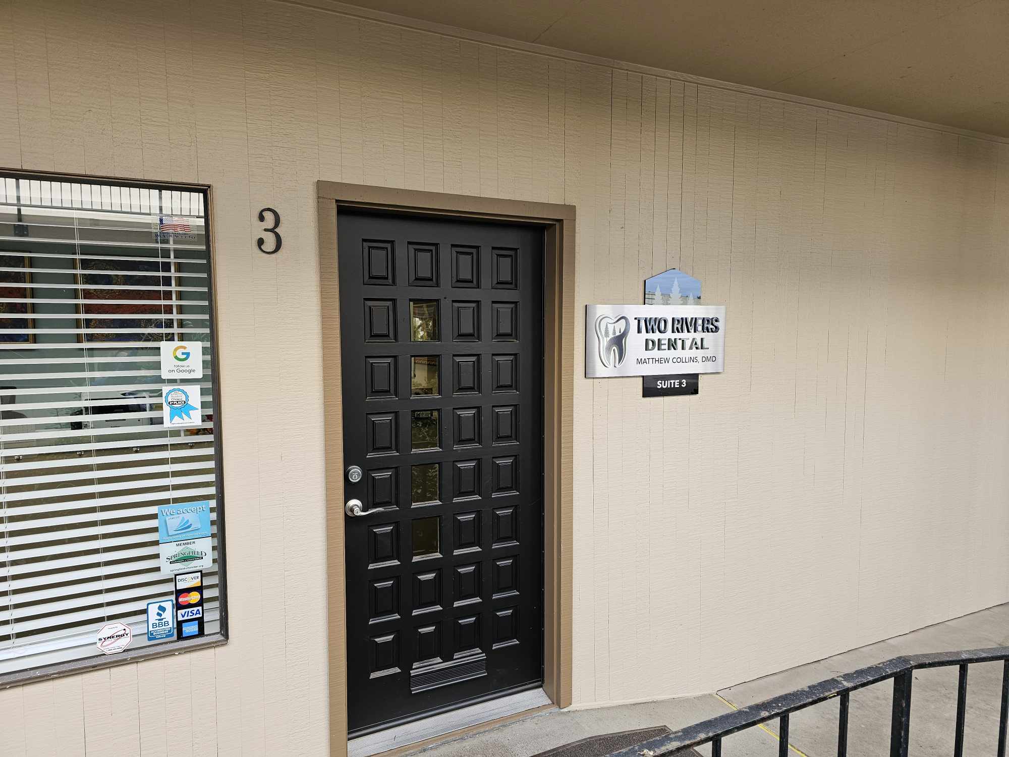 The Two Rivers Dental Group office on Centennial Boulevard in Springfield, OR